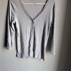 Women’s Gray Lace-Trim Button Down Shirt Sz M GilmoreGirls Friends Y2K TV series